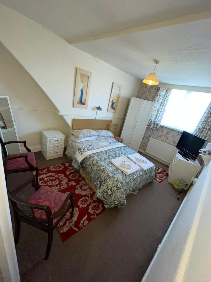 Nevele Bed & Breakfast Блекпул Екстериор снимка