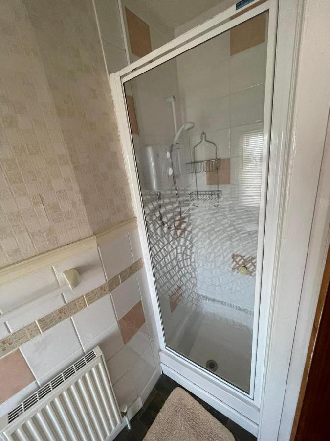 Nevele Bed & Breakfast Блекпул Екстериор снимка